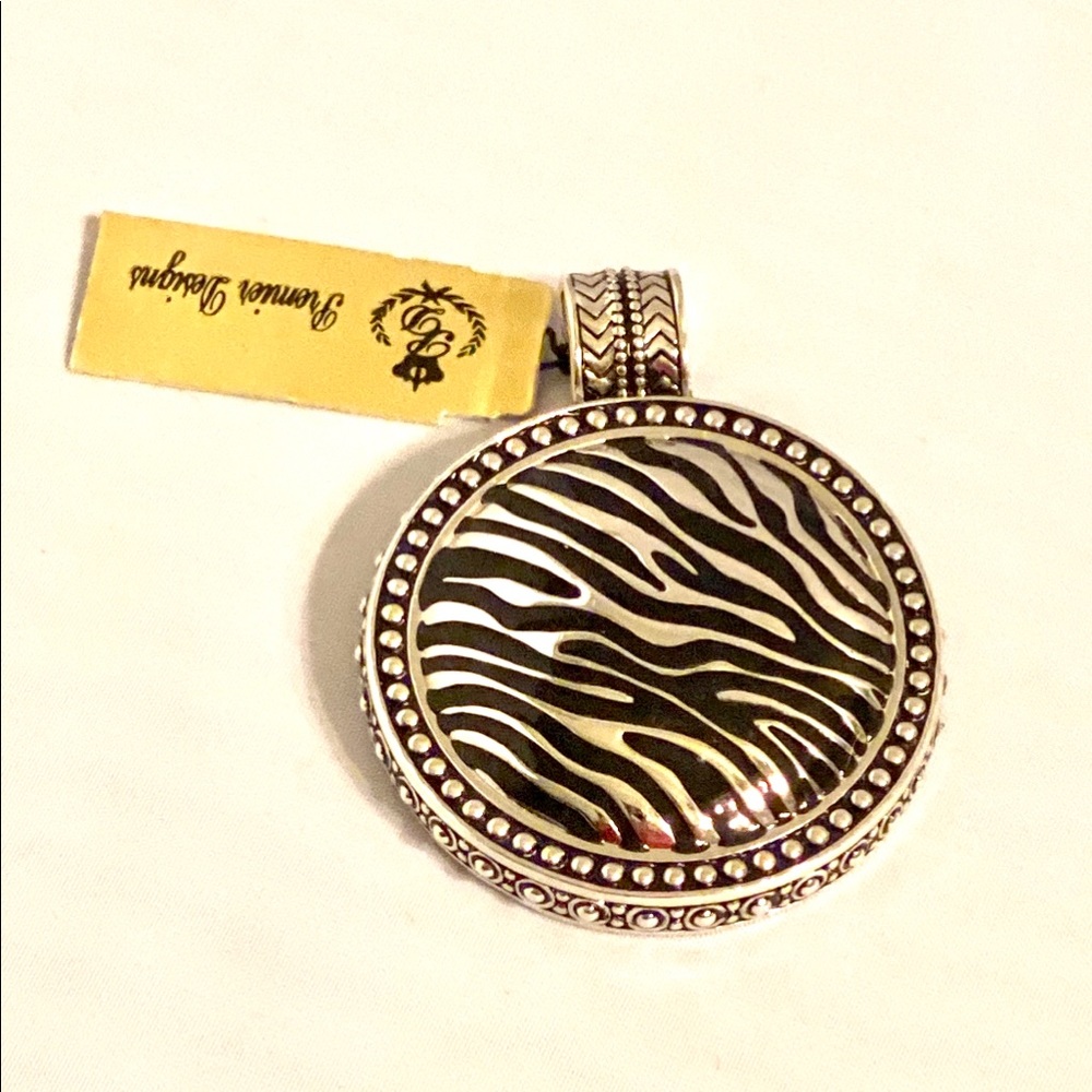 Premier Jewelry Safari Magnetic Enhancer